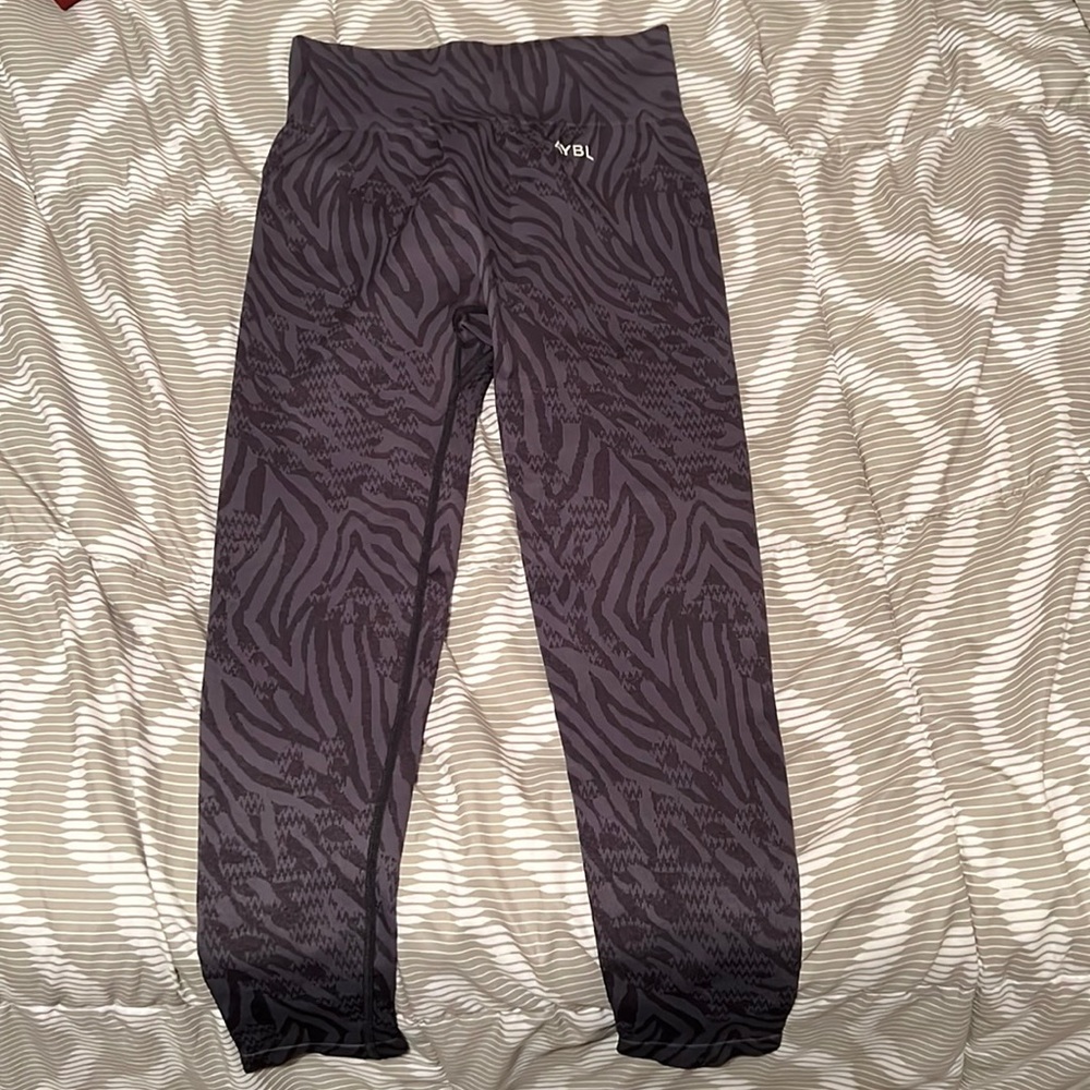 AYBL leggings